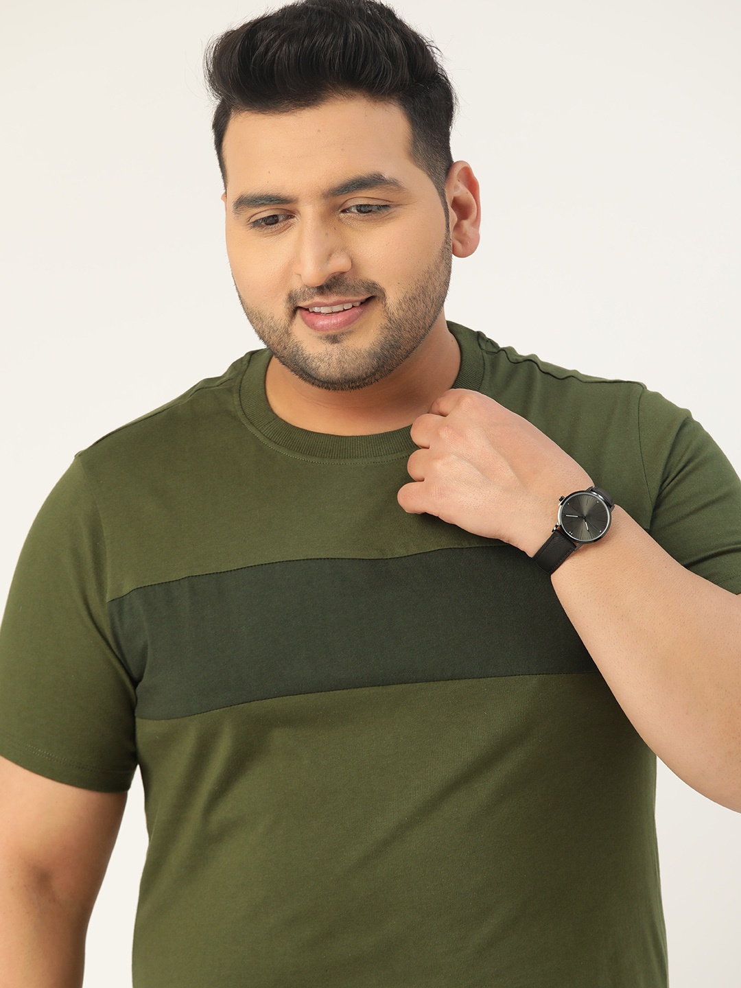 

Sztori Men Plus Size Olive Green Pure Cotton Solid Round Neck T-shirt