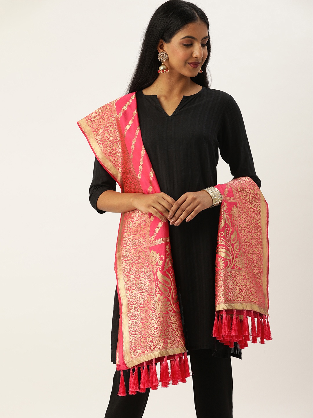 

VASTRANAND Pink & Gold-Toned Woven Design Dupatta