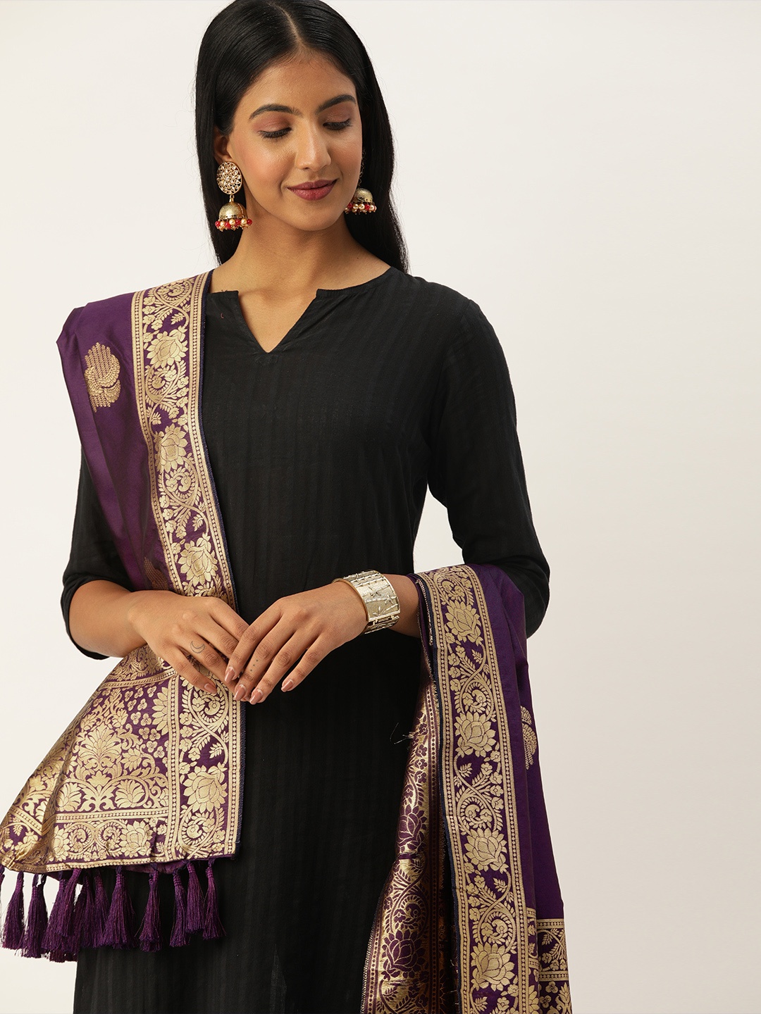 

VASTRANAND Purple & Golden Woven Design Dupatta