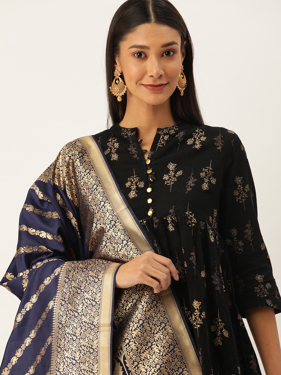 

VASTRANAND Navy Blue & Gold-Toned Woven Design Dupatta
