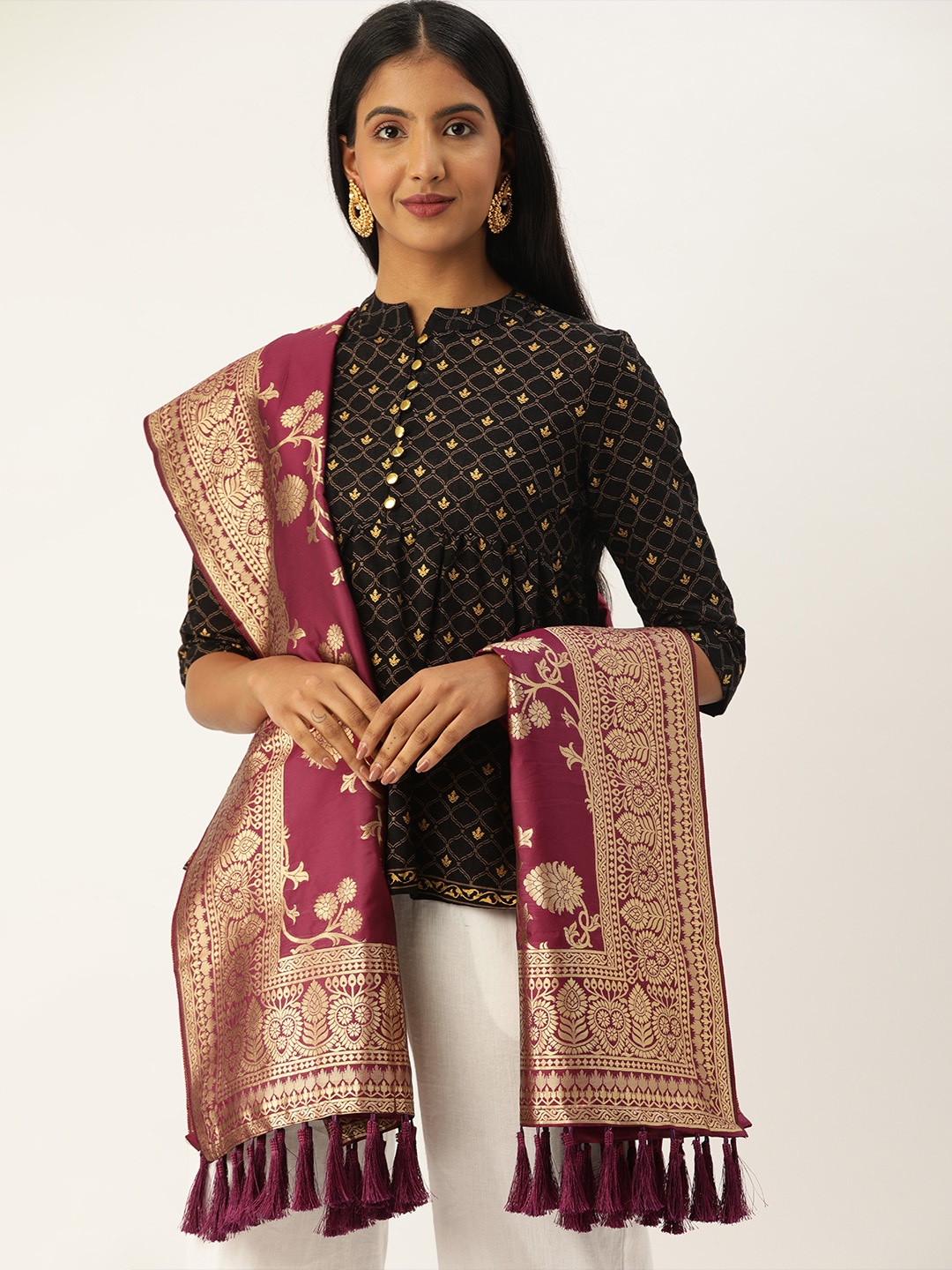 

VASTRANAND Burgundy & Gold-Coloured Woven Design Dupatta