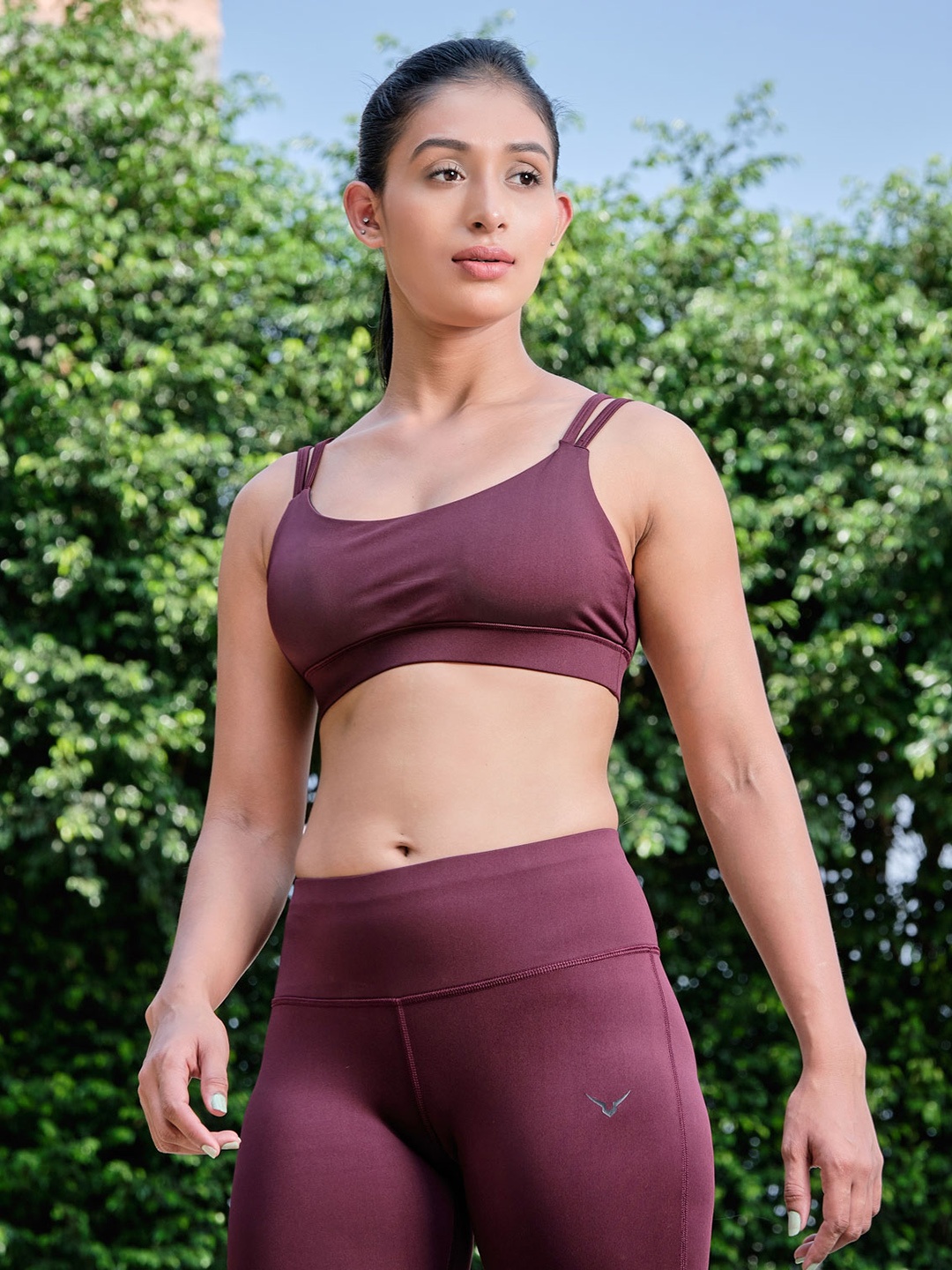

Invincible Removable Padded Full Coverage Rapid-Dry Yoga Sports Bra, Maroon
