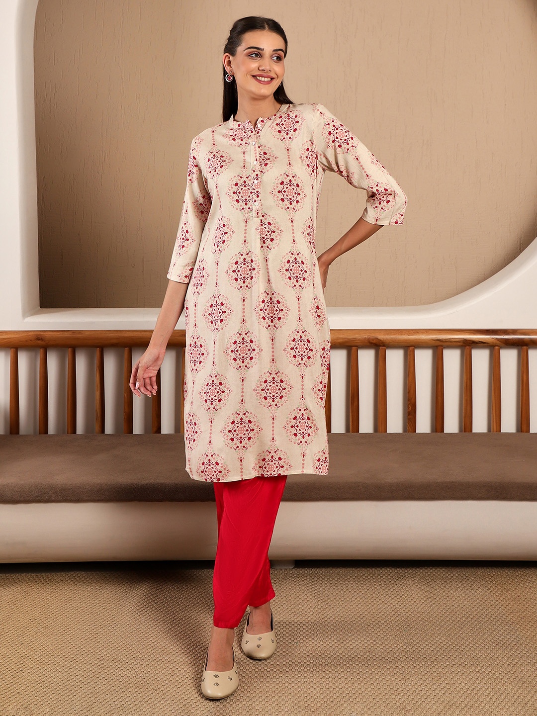 

W Women Off White & Pink Ethnic Motifs Printed Straight Kurta
