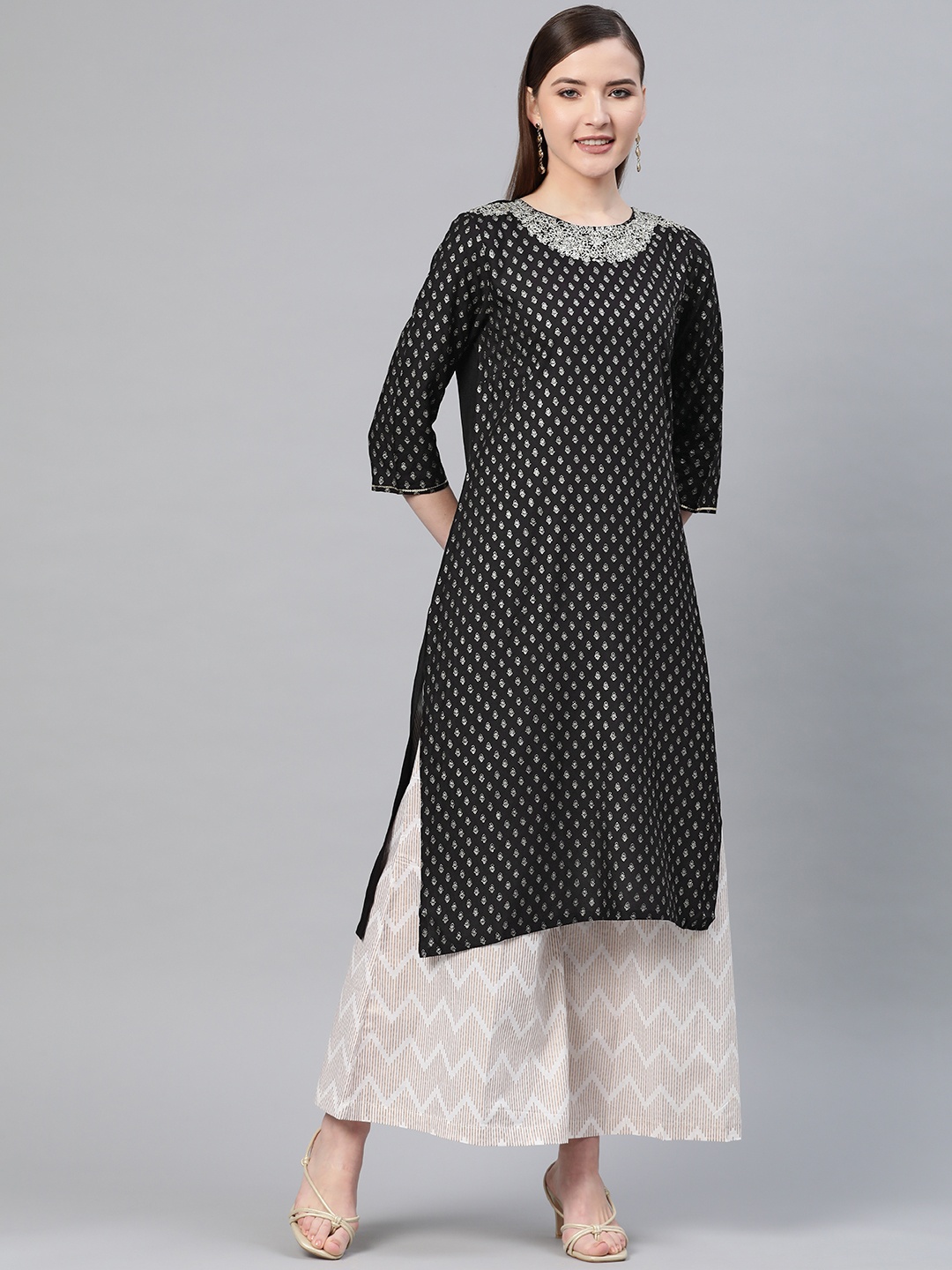 

W Women Black & Golden Printed Straight Kurta