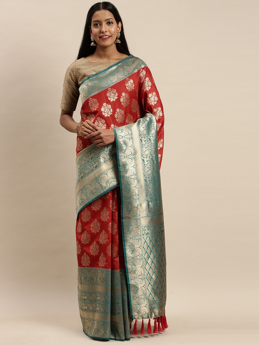 

VASTRANAND Red & Gold-Toned Silk Blend Woven Design Kanjeevaram Saree