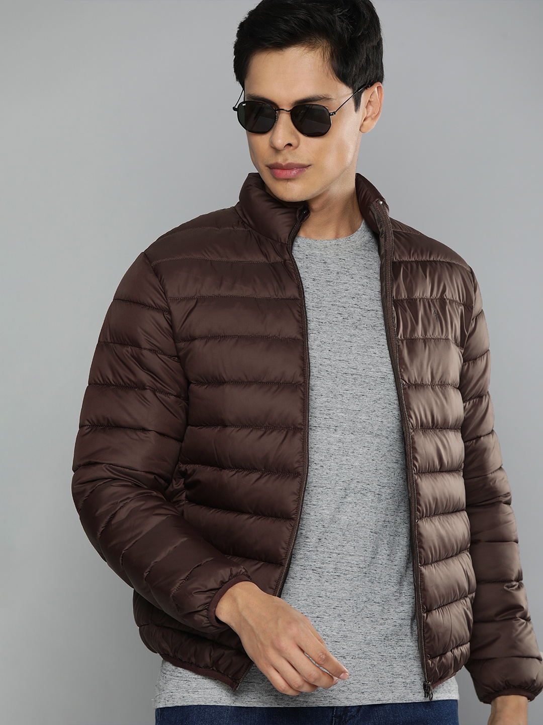 

Indian Terrain Men Burgundy Insulator Puffer Jacket