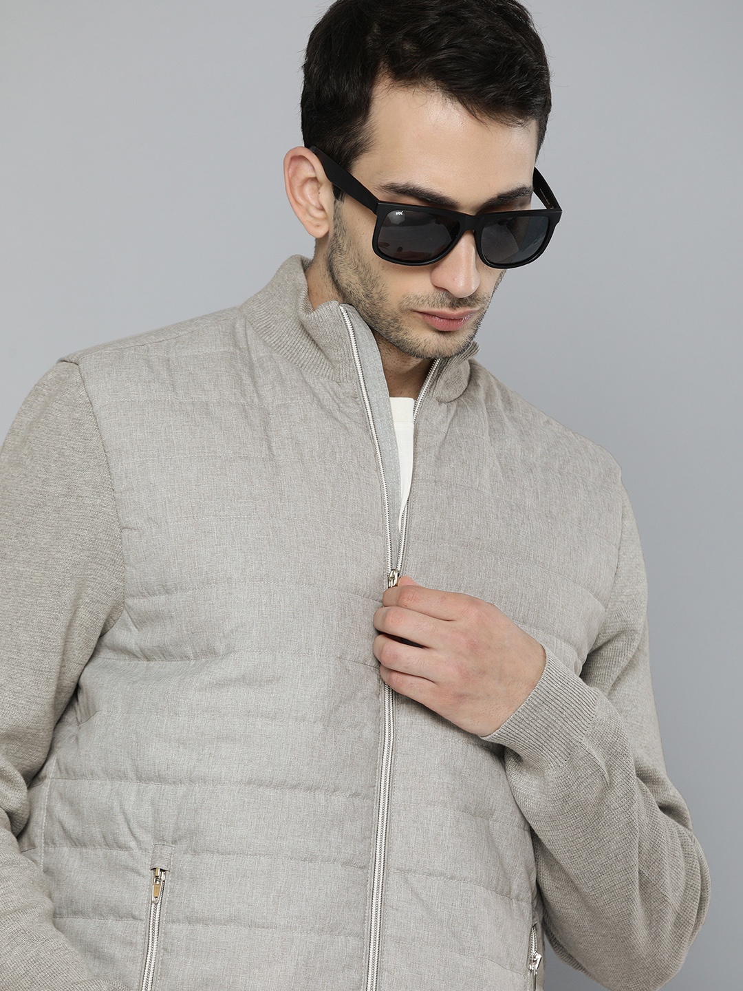 

Indian Terrain Men Grey Solid Quilted Jacket