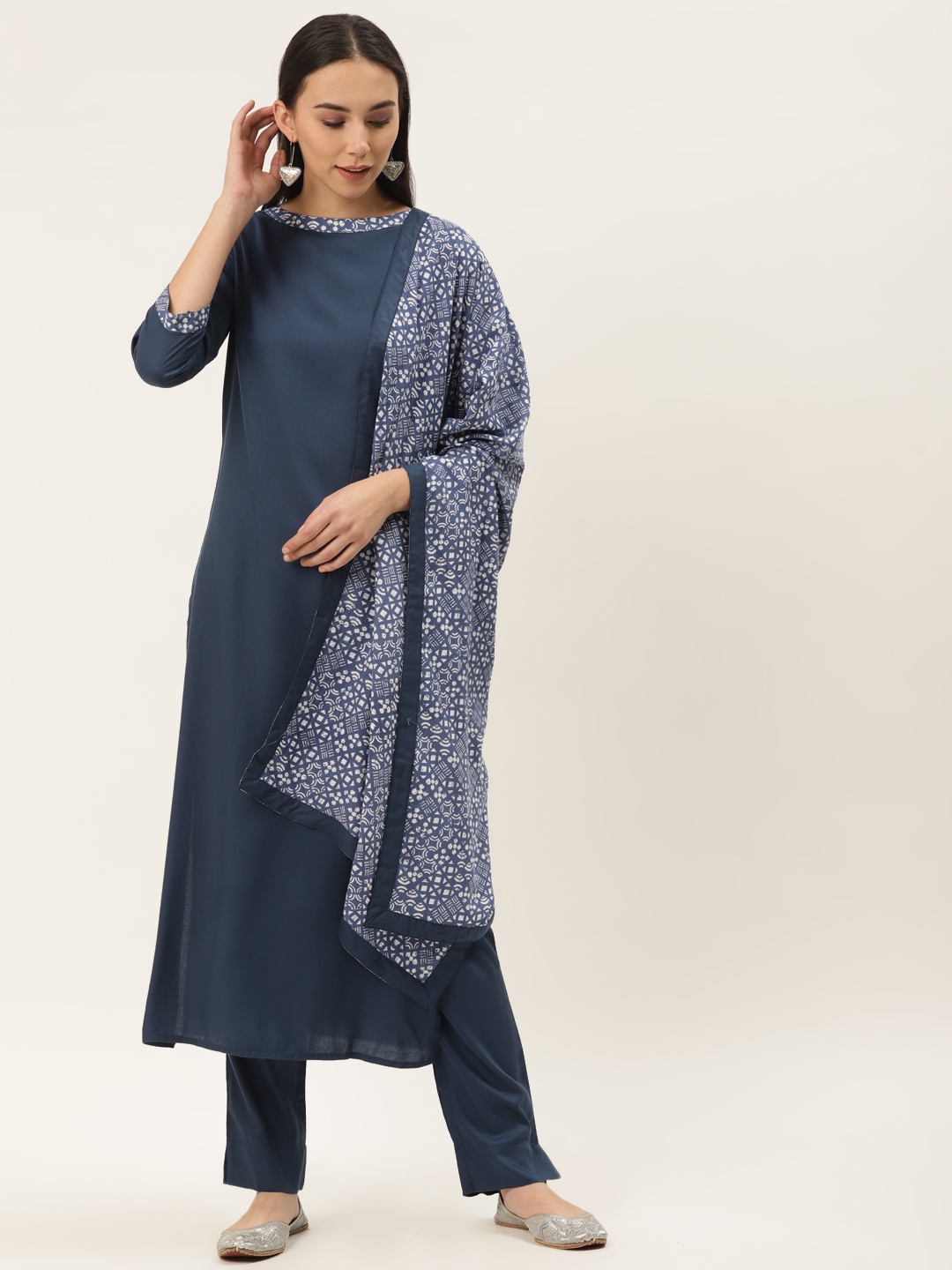 

Cottinfab Women Navy Blue & White Self Design Kurta with Trousers & Dupatta