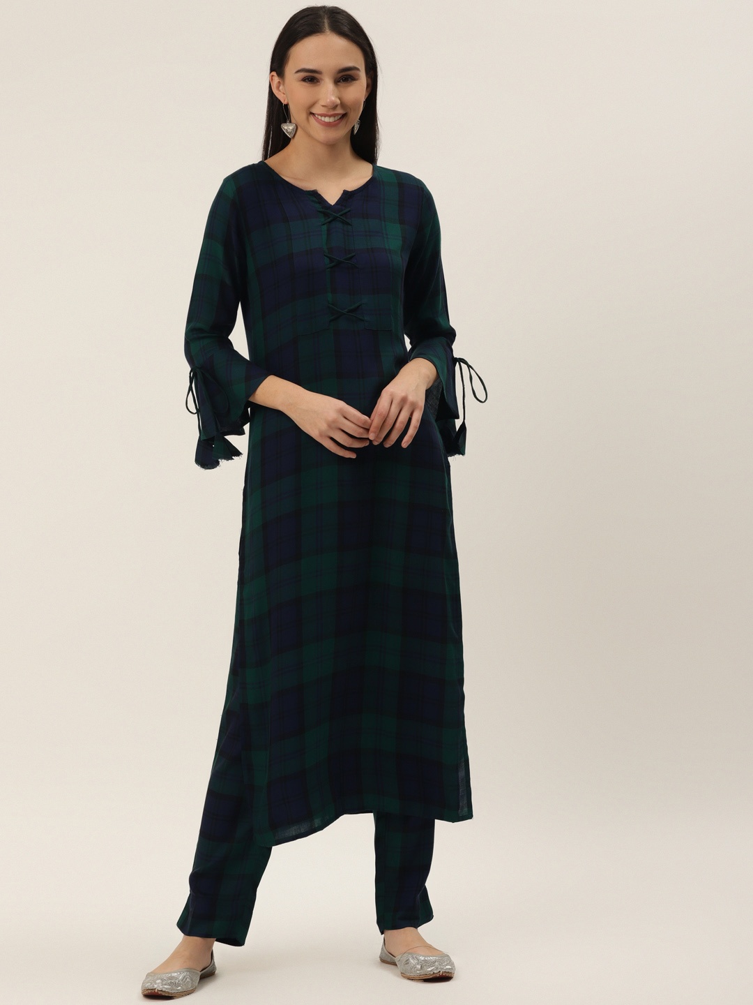 

Cottinfab Women Navy Blue & Green Checked Kurta with Trousers