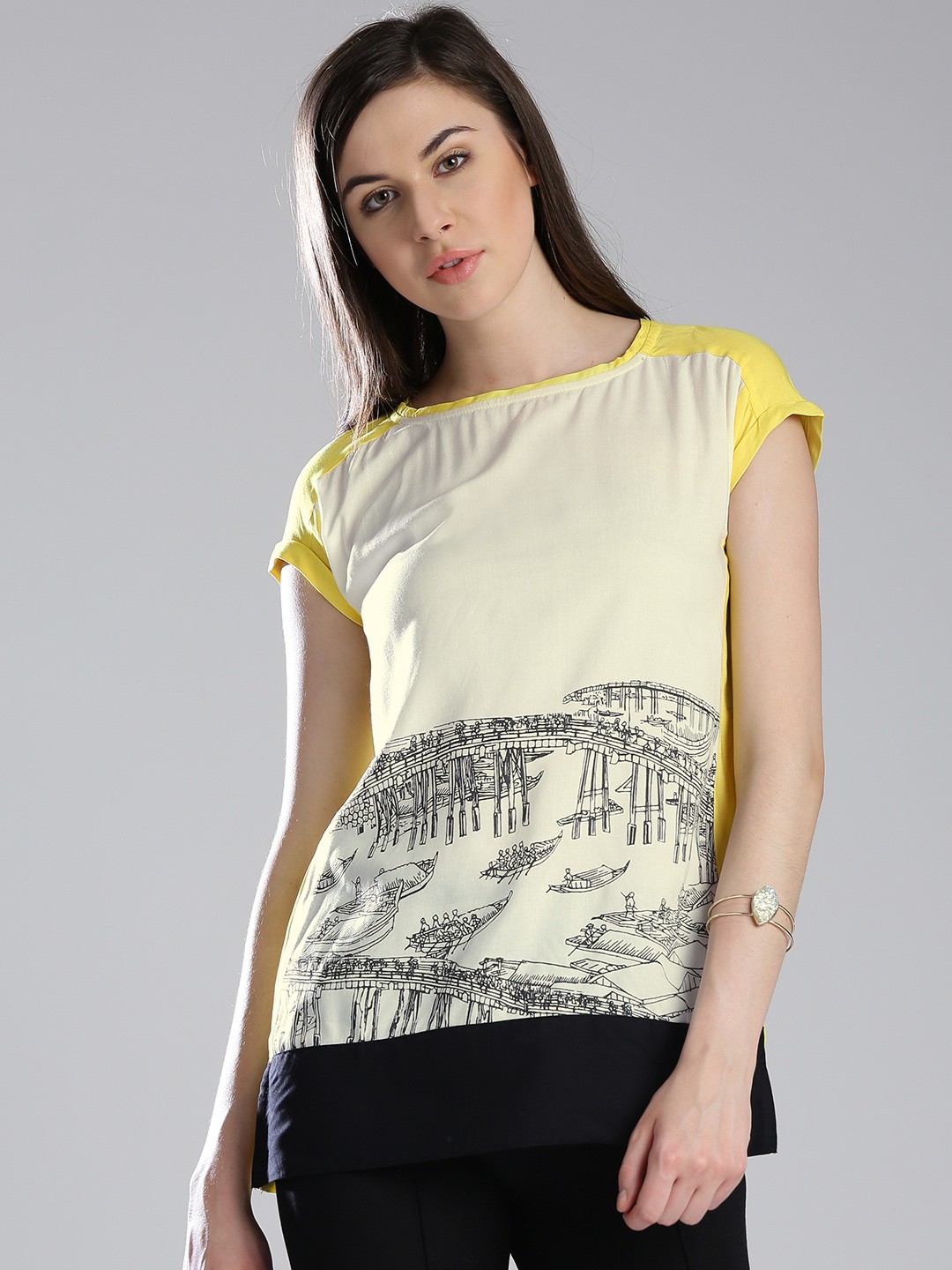

W Off-White & Yellow Printed Top