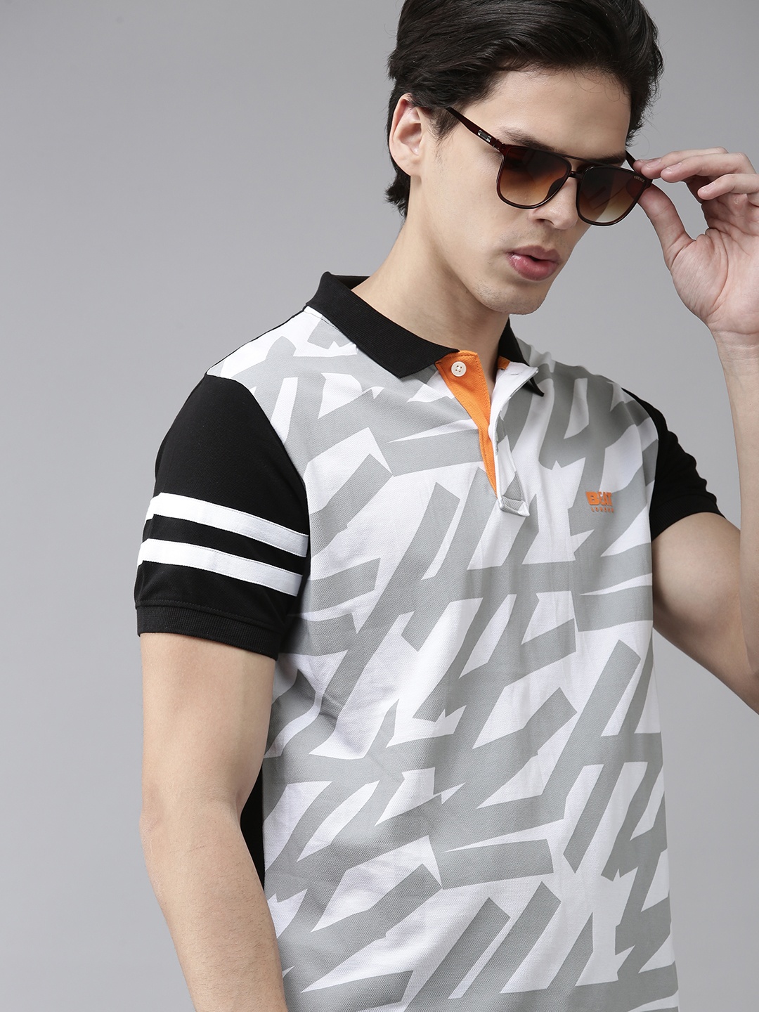 

BEAT LONDON by PEPE JEANS Men Black & White Printed Pure Cotton T-shirt