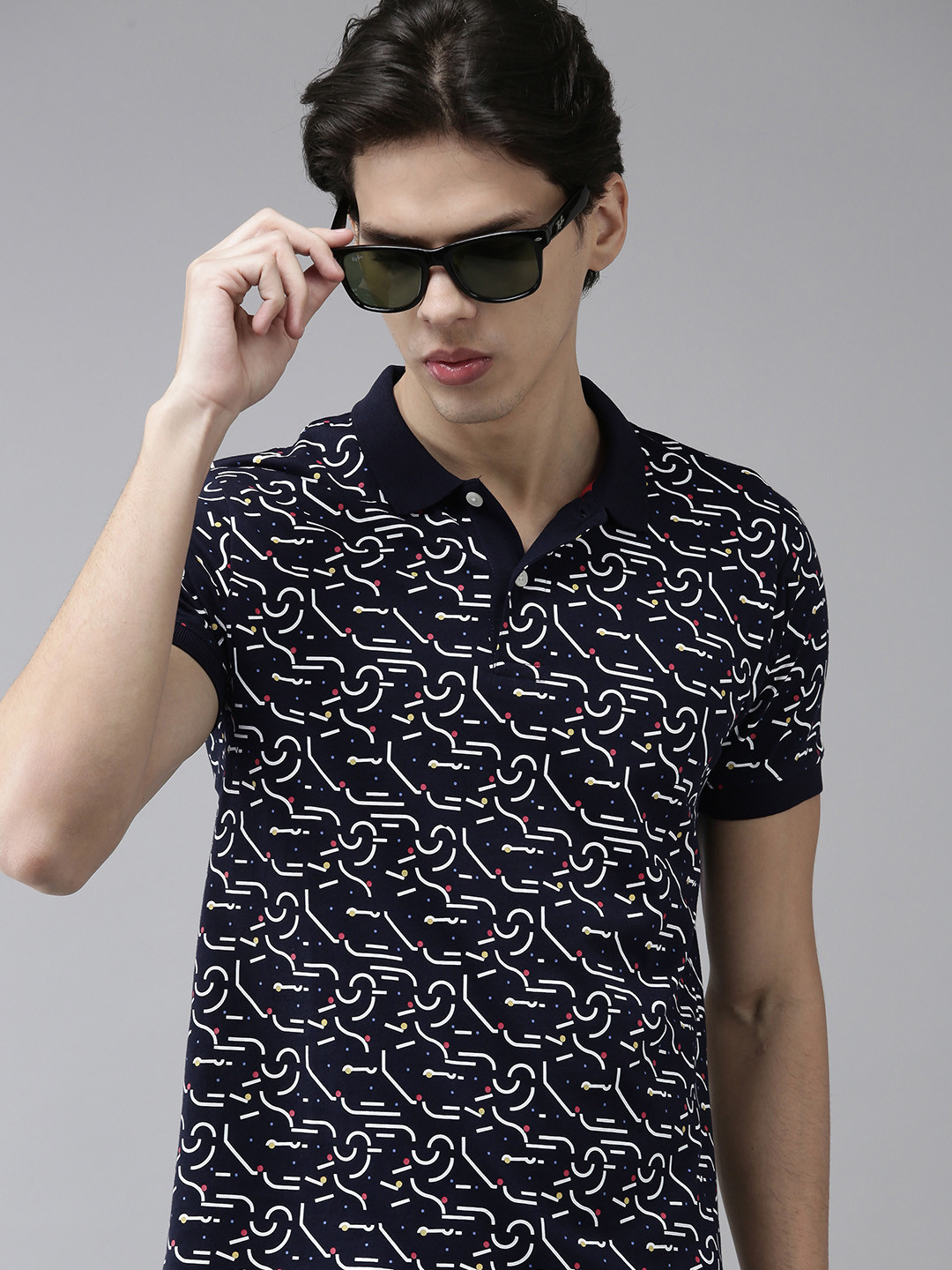 

BEAT LONDON by PEPE JEANS Men Navy Blue & White Abstract Print Cotton Slim-Fit T-shirt