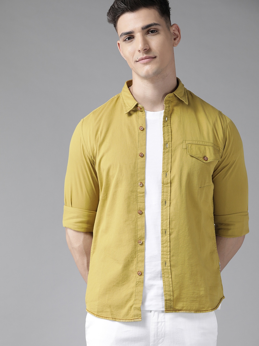 

BEAT LONDON by PEPE JEANS Men Khaki Pure Cotton Solid Slim Fit Casual Shirt