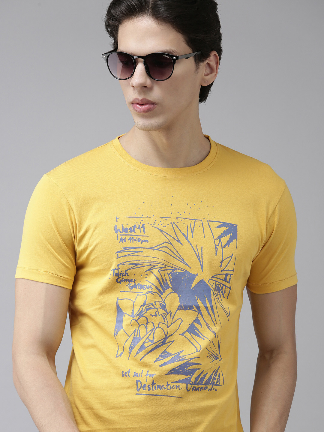 

BEAT LONDON by PEPE JEANS Men Mustard Yellow Blue Cotton Typography Print Slim Pure Cotton T-shirt
