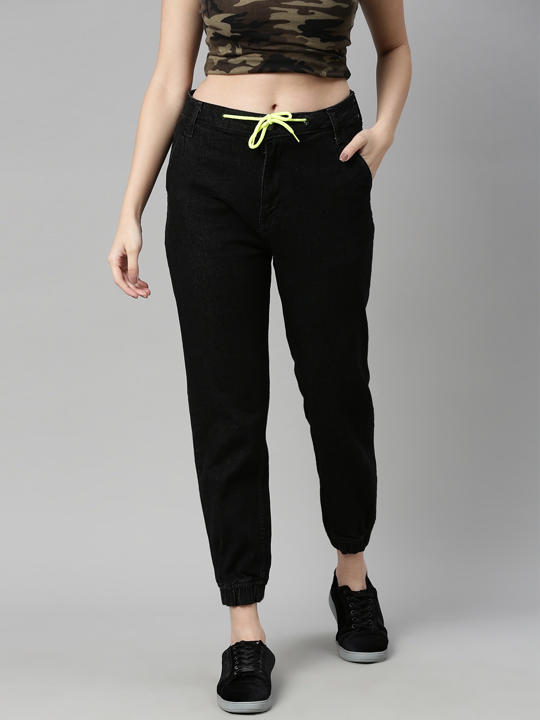 

Kook N Keech Women Black Jogger Fit Stretchable Cuffed Hem Jeans