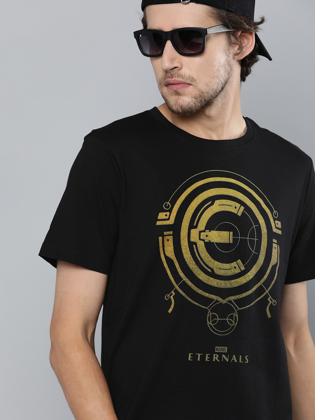 

Kook N Keech Marvel Men Black Gold-Coloured Printed Pure Cotton T-shirt