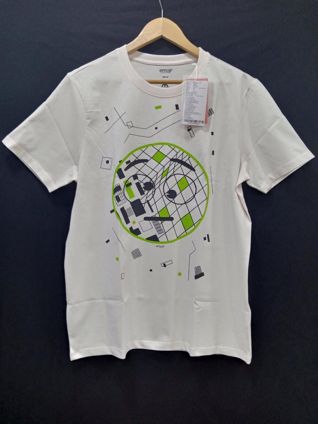 

Kook N Keech Emoji Men Peach-Coloured & Black Pure Cotton Printed Round Neck T-shirt