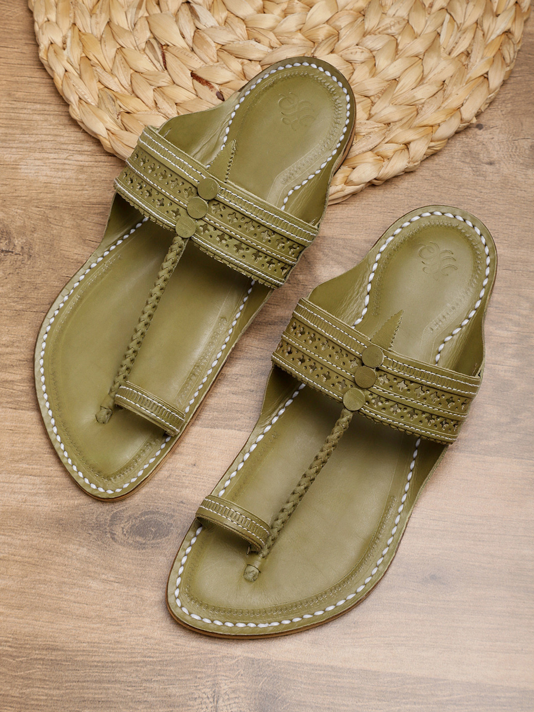 

House of Pataudi Men Olive Green Leather One-Toe Sandals