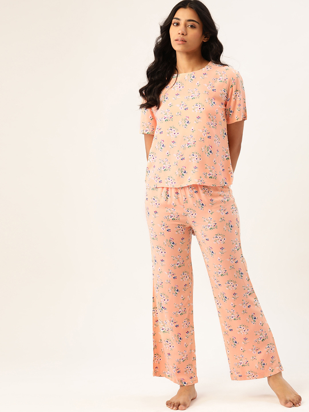 

ETC Women Peach-Coloured & White Printed Night suit