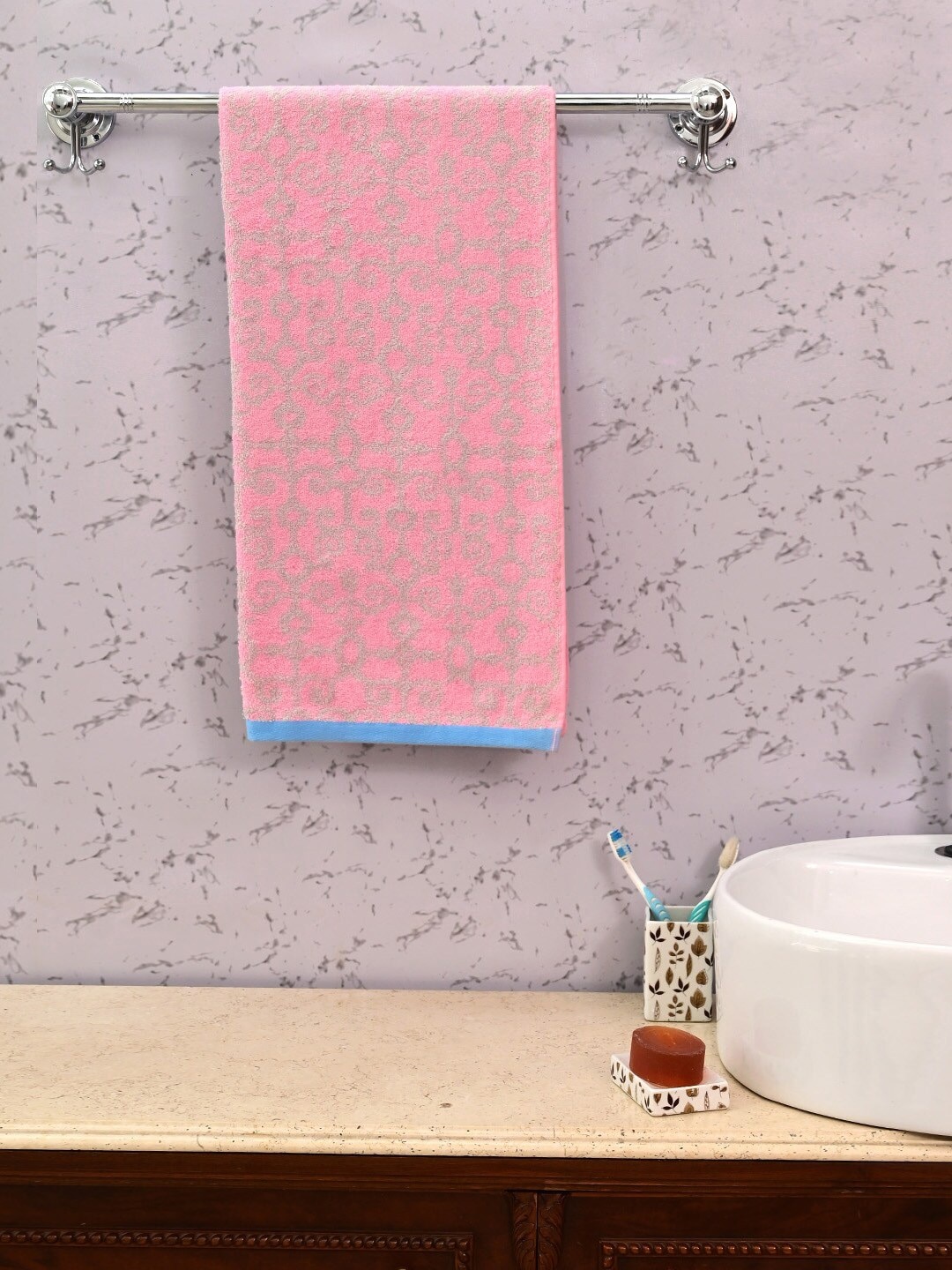 

AVI Living Unisex Arden 400 GSM Bath Towel, Pink