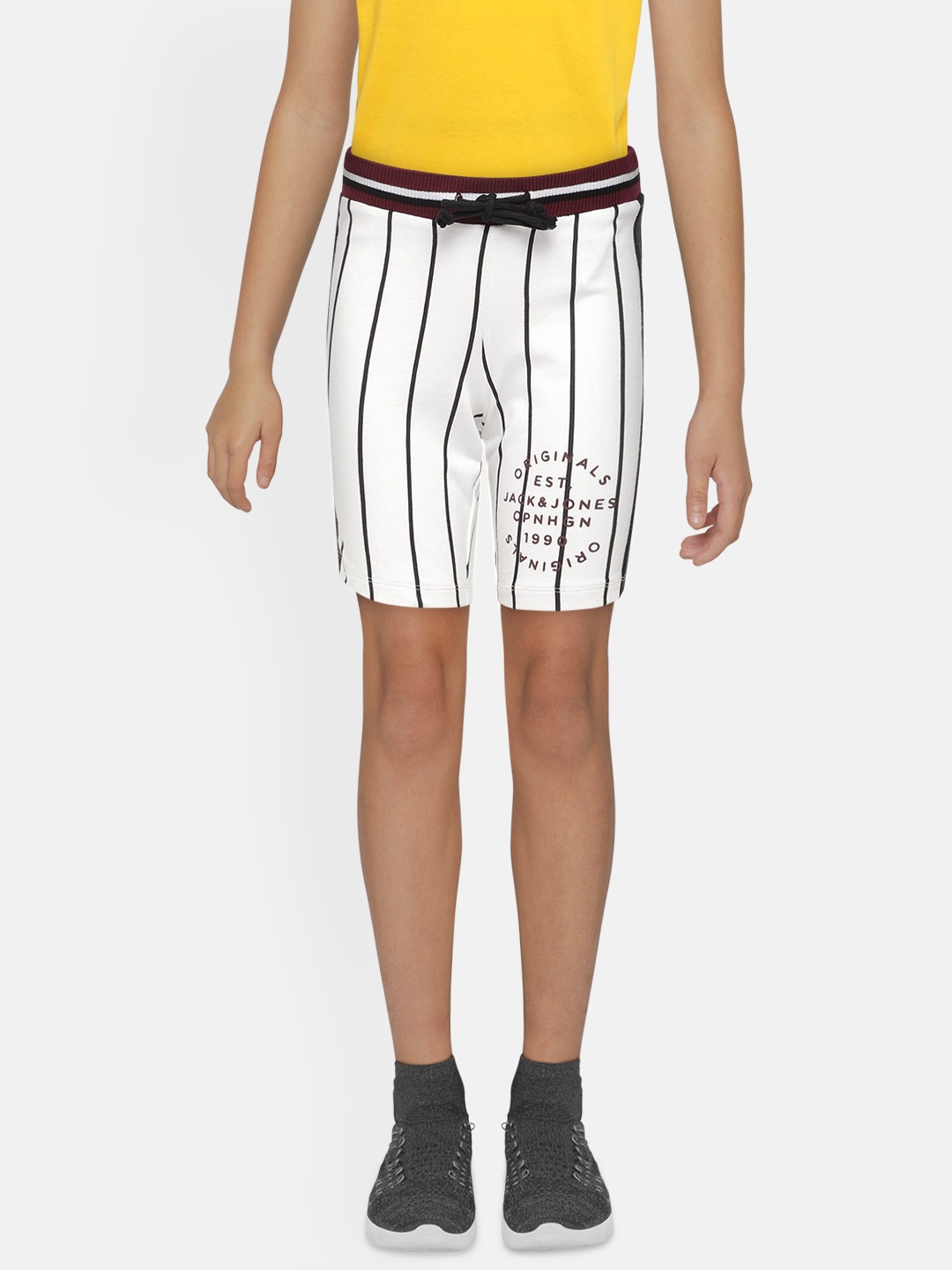 

Jack & Jones Boys White Striped Slim Fit JJI BASEBALL Regular Shorts