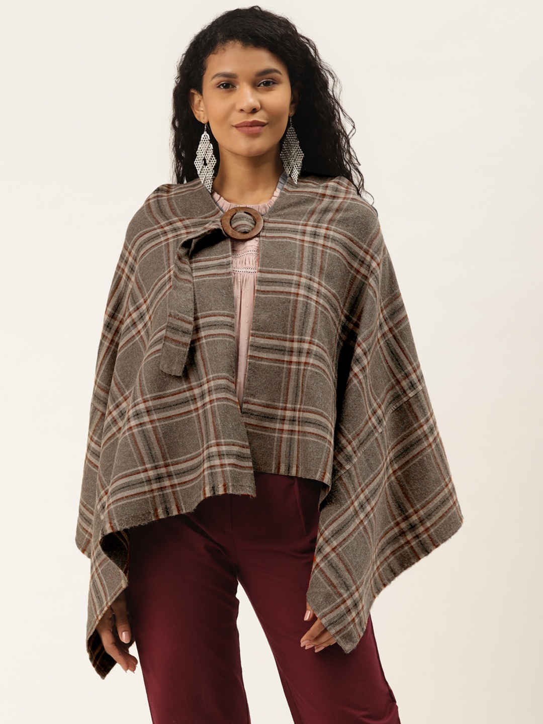 

Off Label Women Brown & Beige Checked Shrug