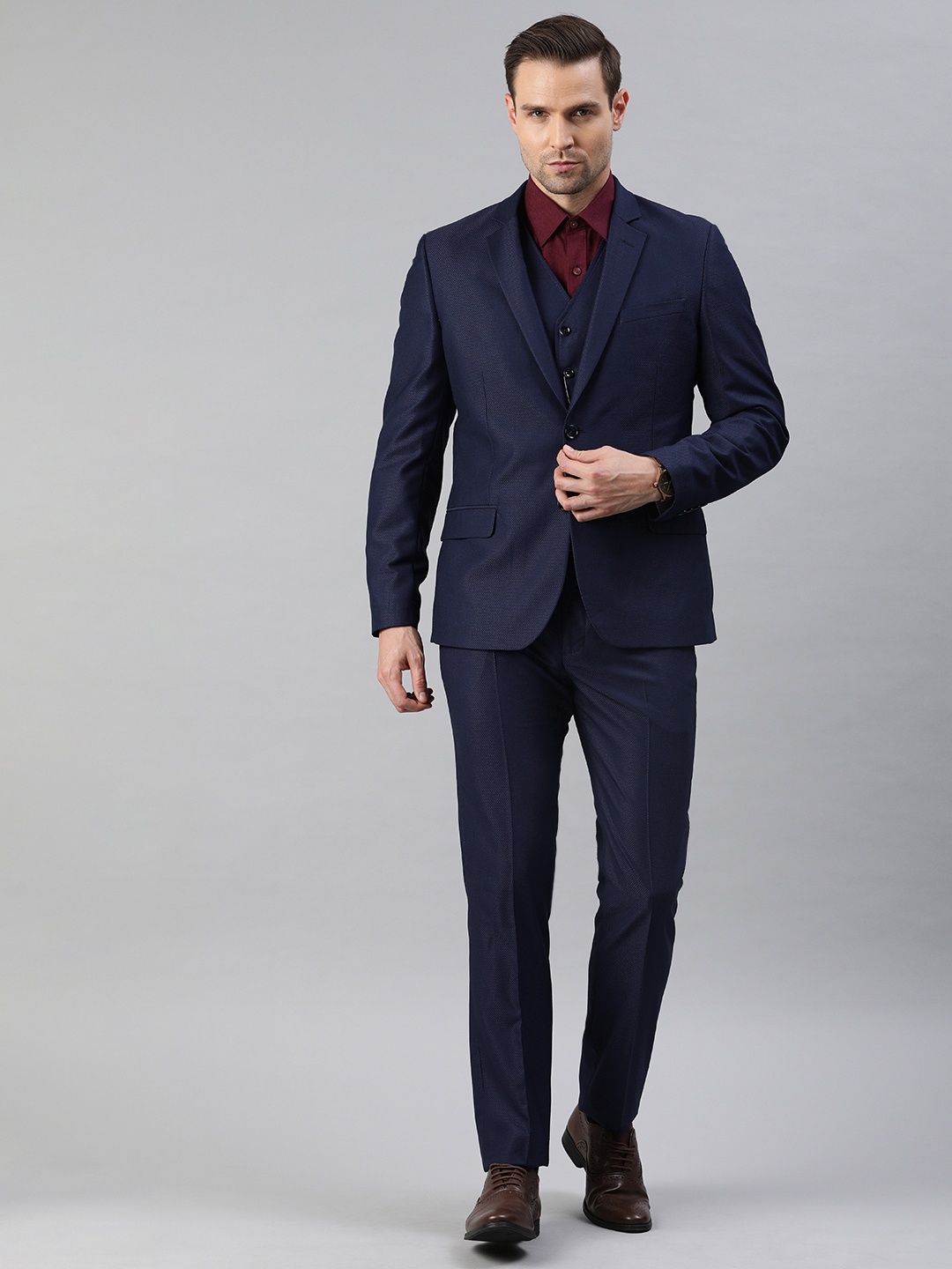 

Arrow Navy Blue and Maroon Tailored Fit Single-Breasted Formal Suit