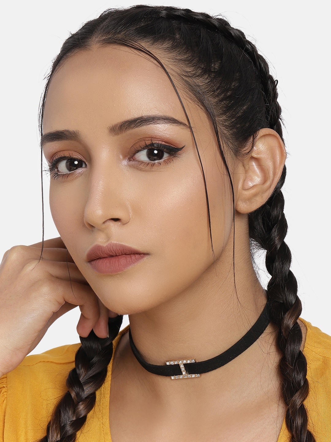 

DressBerry Black Embellished Choker Necklace