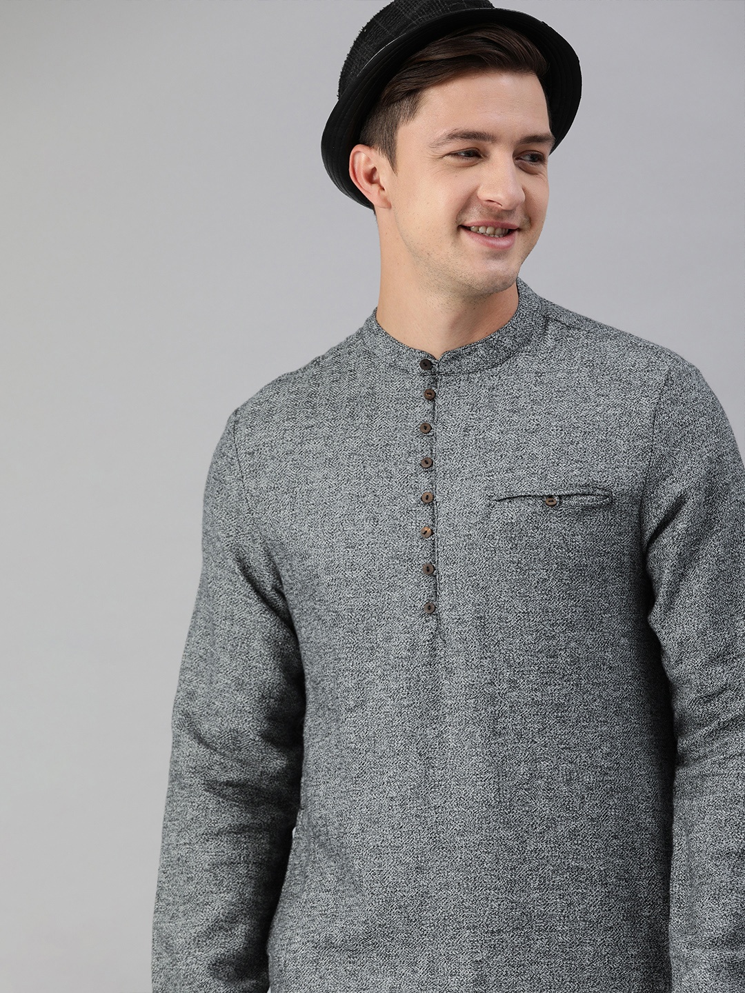 

THE BEAR HOUSE Men Grey Solid Special Weaved Grindle Kurta