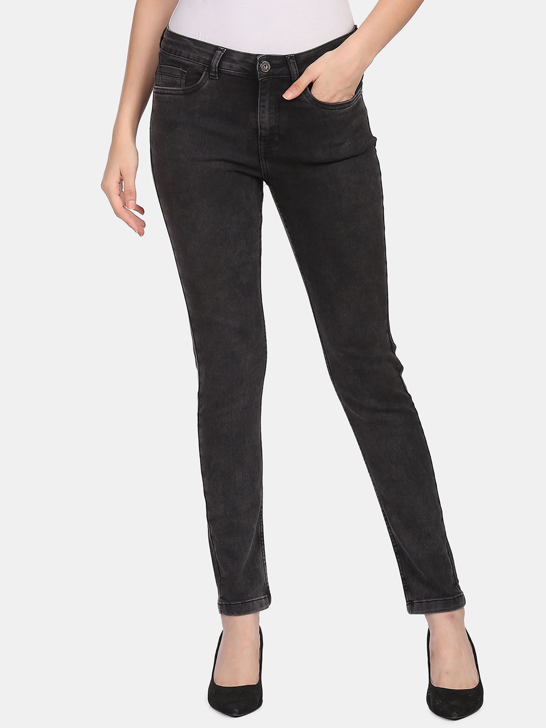 

Sugr Women Black Slim Fit Mid-Rise Clean Look Stretchable Jeans