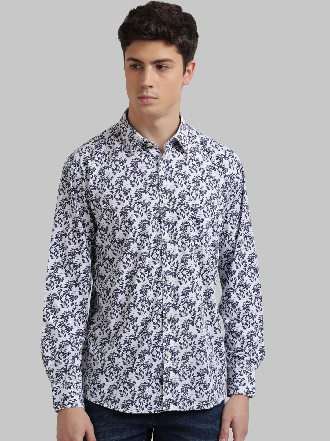 

Parx Men Blue Slim Fit Floral Printed Casual Shirt