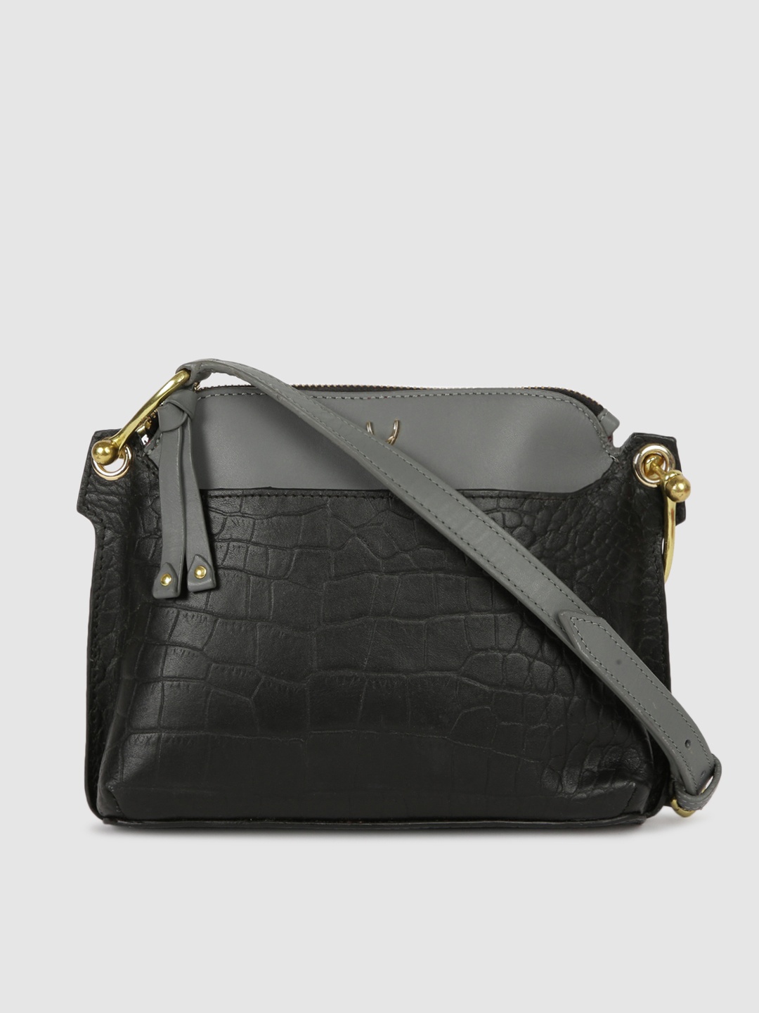 

Hidesign Black & Grey Textured Leather Sling Bag