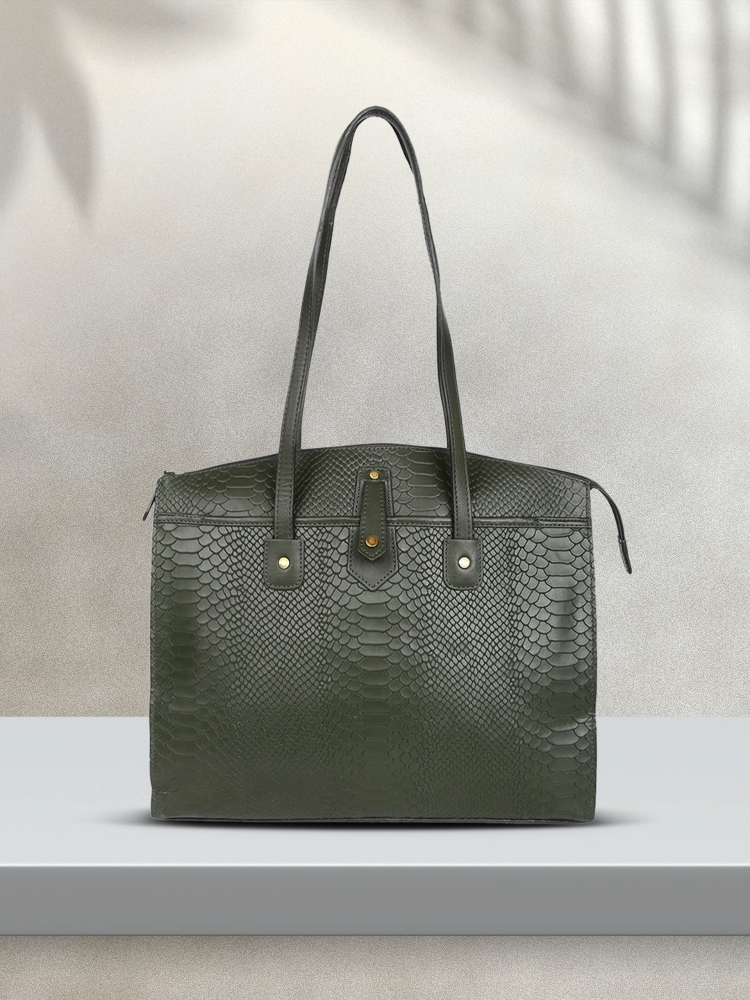 

Hidesign Green Animal Textured Shoulder Bag