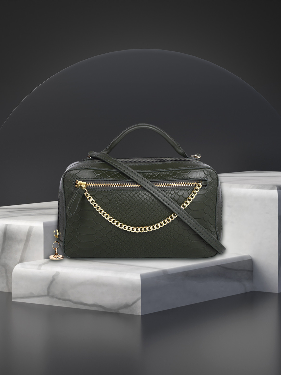 

Hidesign Green Textured Leather Handheld Bag