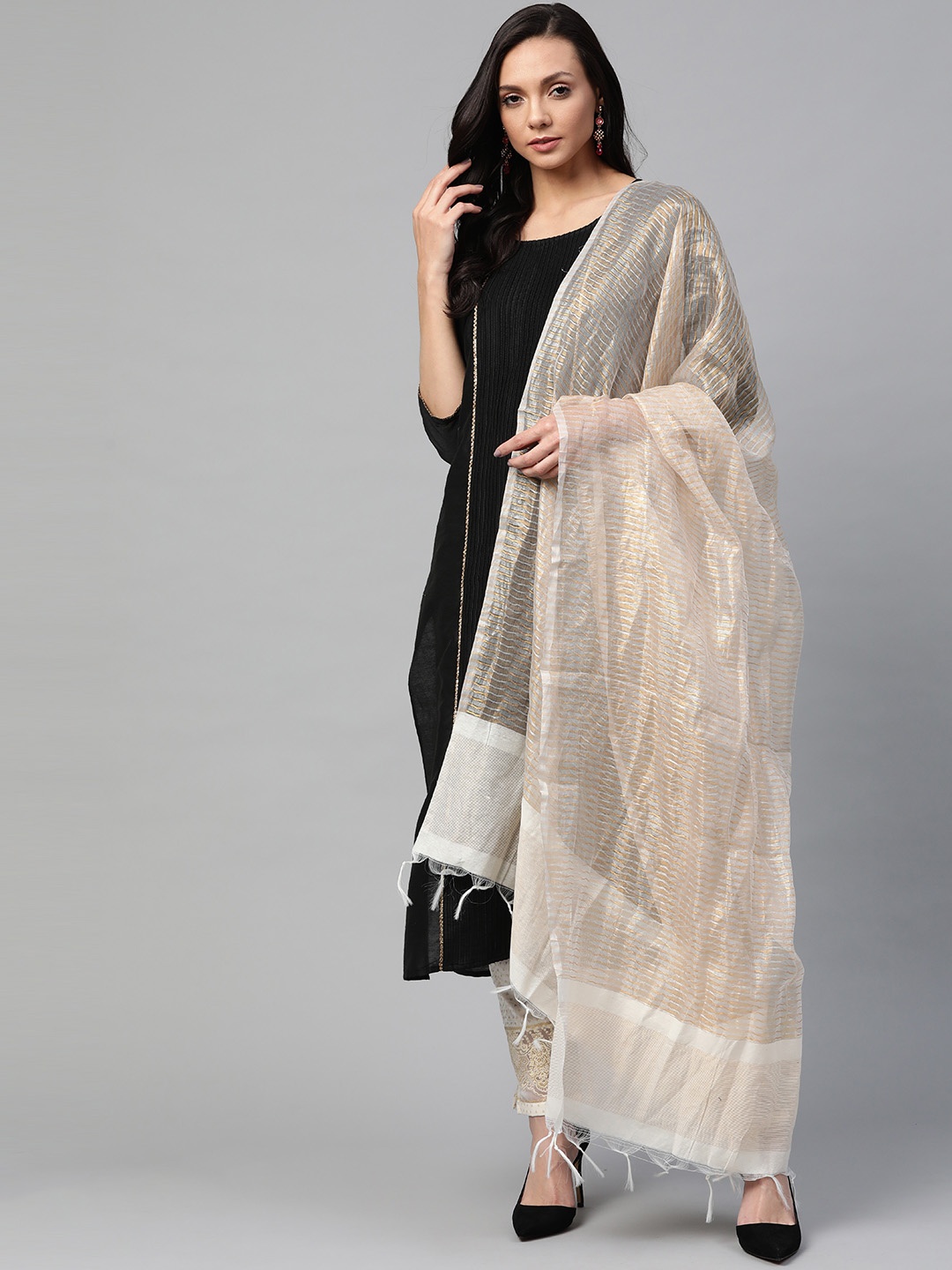 

WISHFUL Solid Cotton Dupatta, Off white