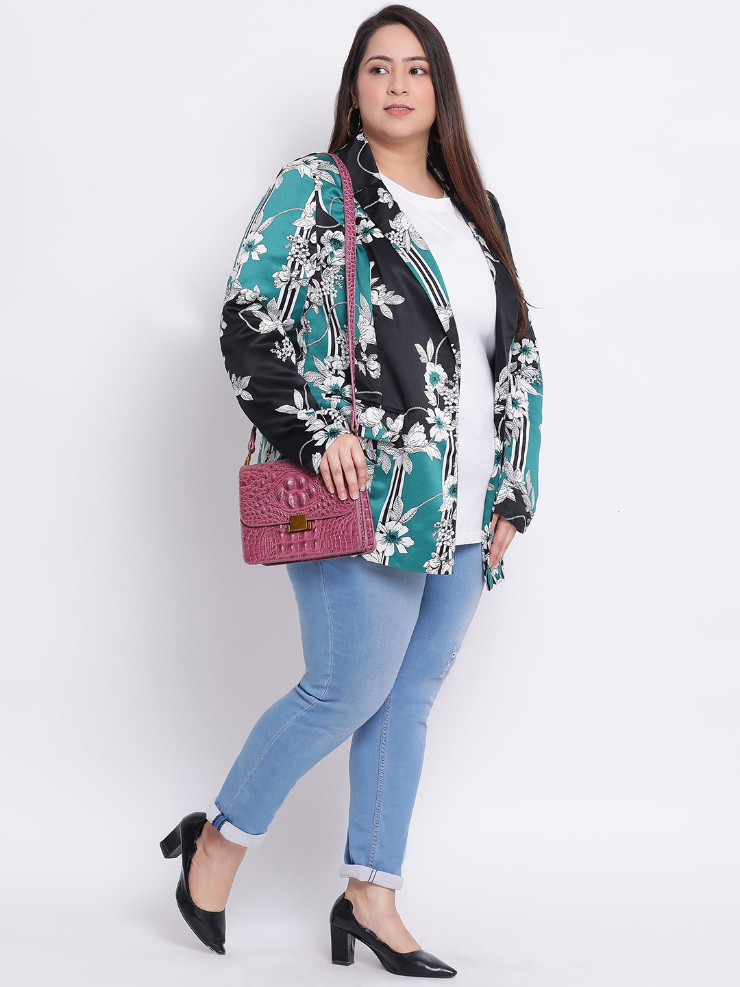 

Oxolloxo Women Plus Size Green & Black Printed Casual Blazer