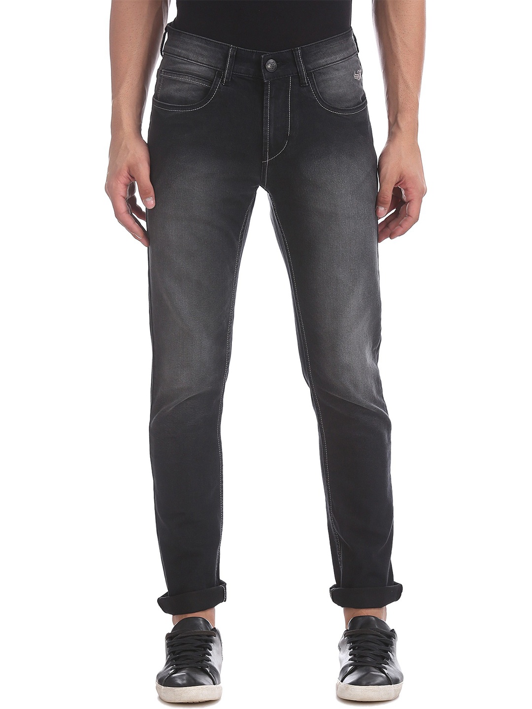 

Flying Machine Men Black SlimTapered Micheal Fit Heavy Fade Stretchable Jeans