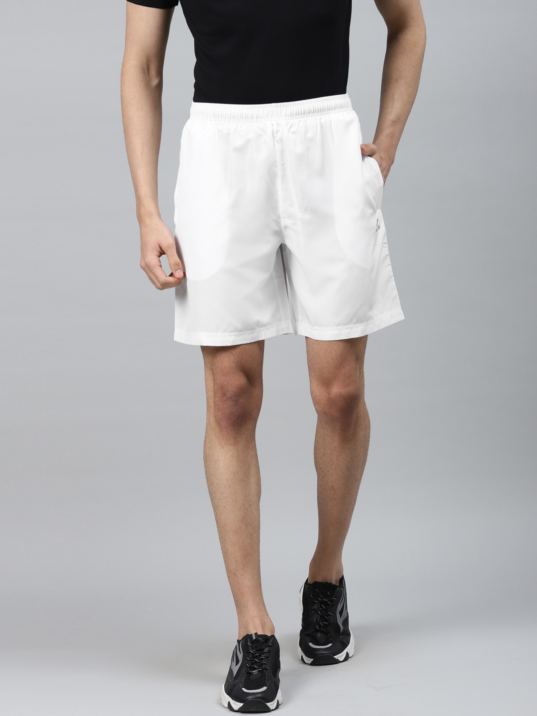 

Alcis Men White Solid Slim Fit Sports Shorts