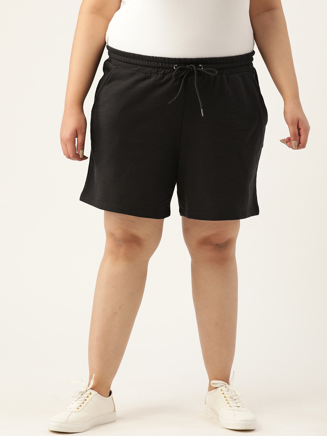 

Sztori Women Plus Size Black Solid Regular Fit Shorts