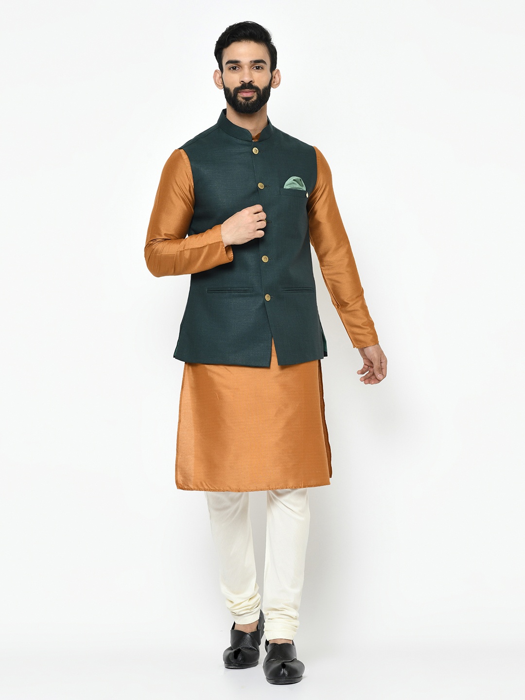 

KISAH Men Green & Cream-Coloured Solid Kurta with Churidar