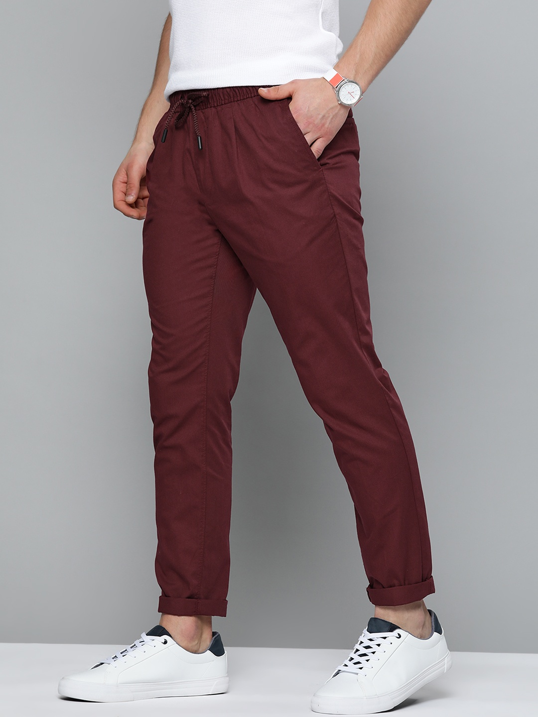 

Mast & Harbour Men Maroon Regular Fit Pure Cotton Solid Trousers
