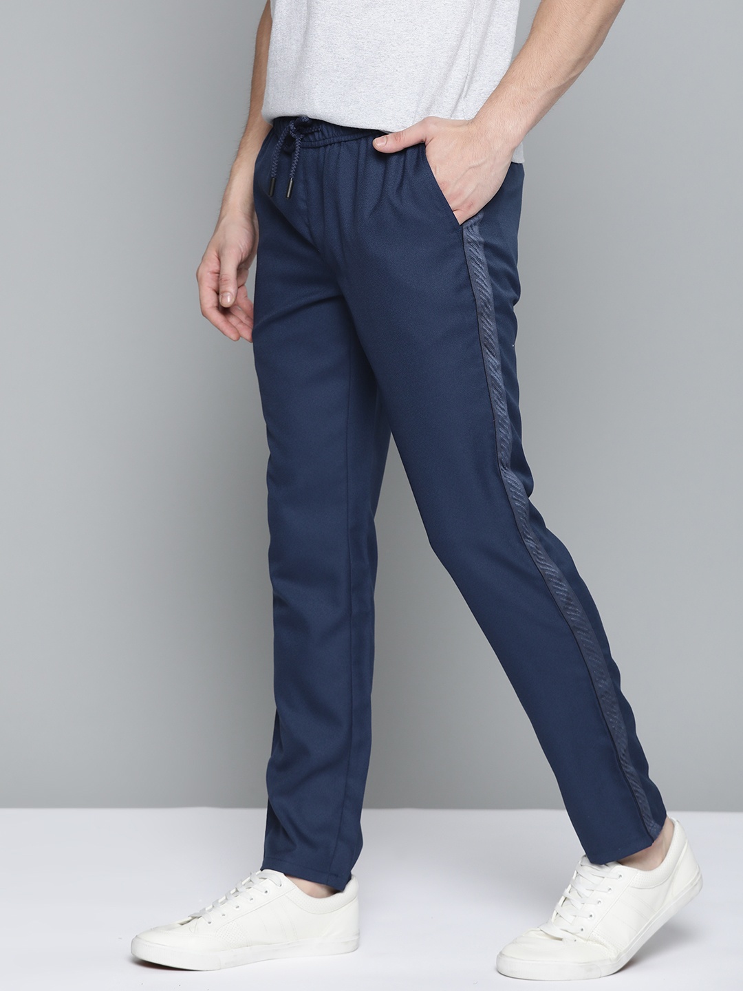 

Mast & Harbour Men Teal Blue Regular Fit Solid Trousers