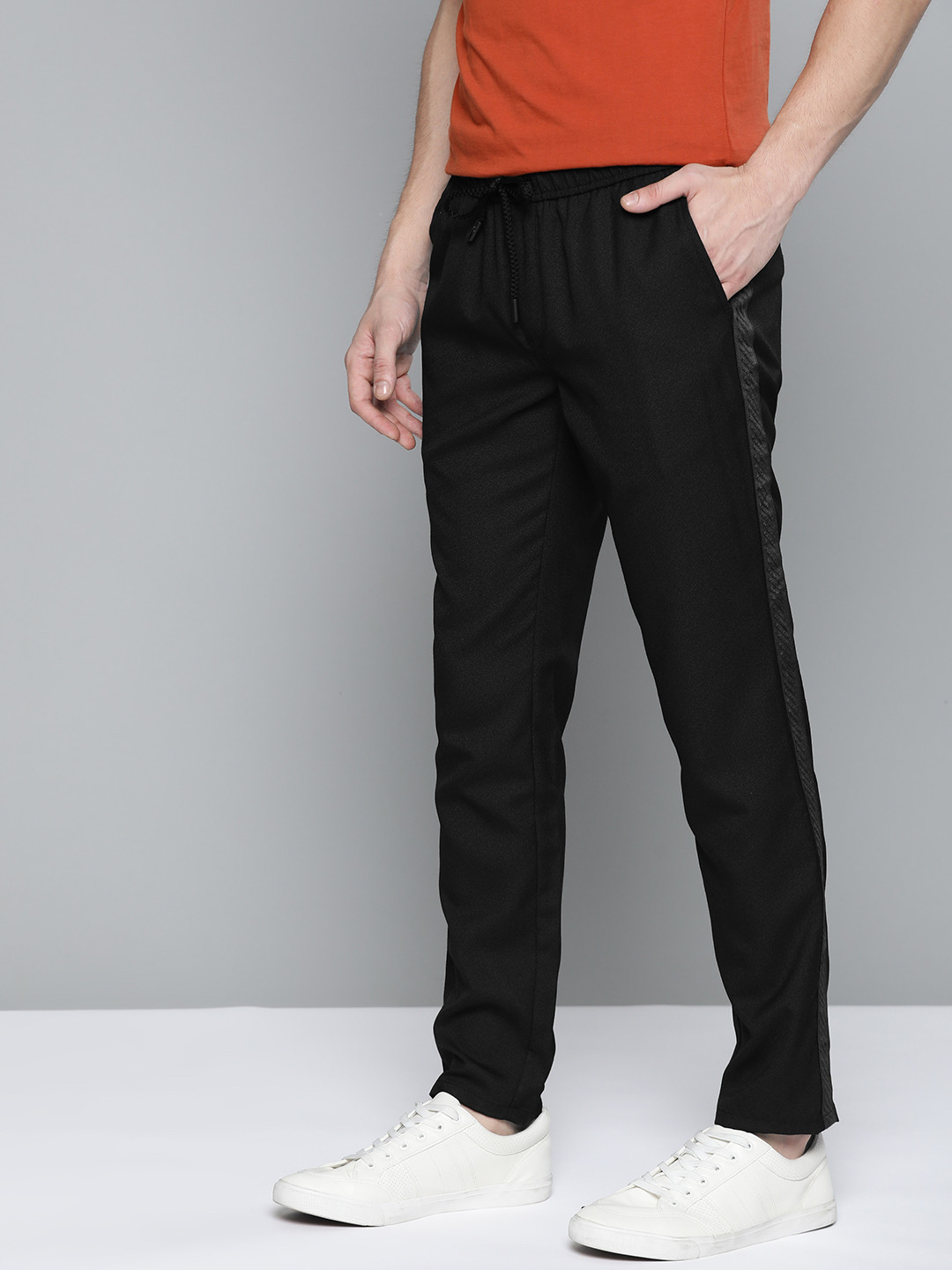 

Mast & Harbour Men Black Regular Fit Solid Trousers