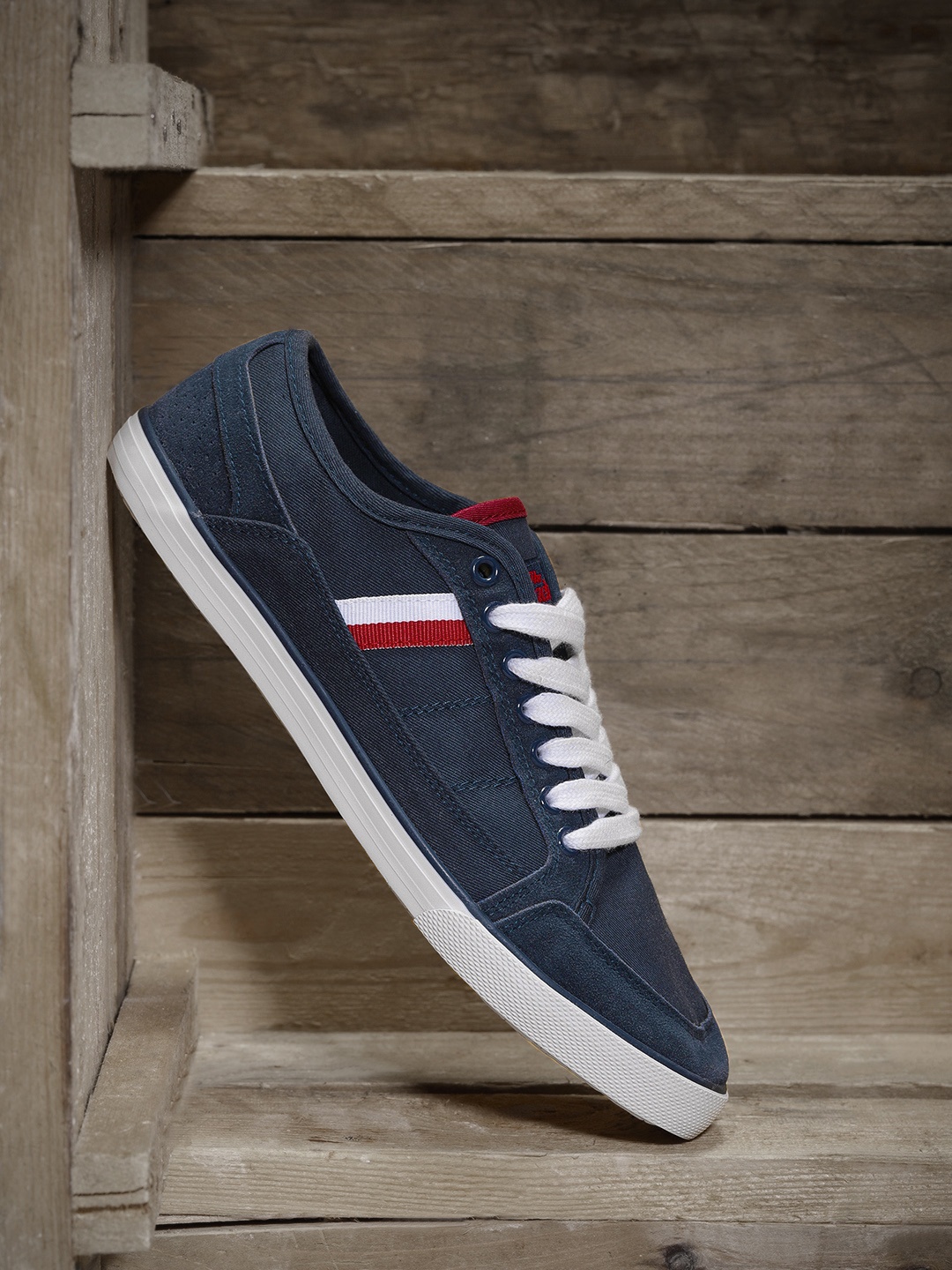 

Roadster Men Blue Sneakers