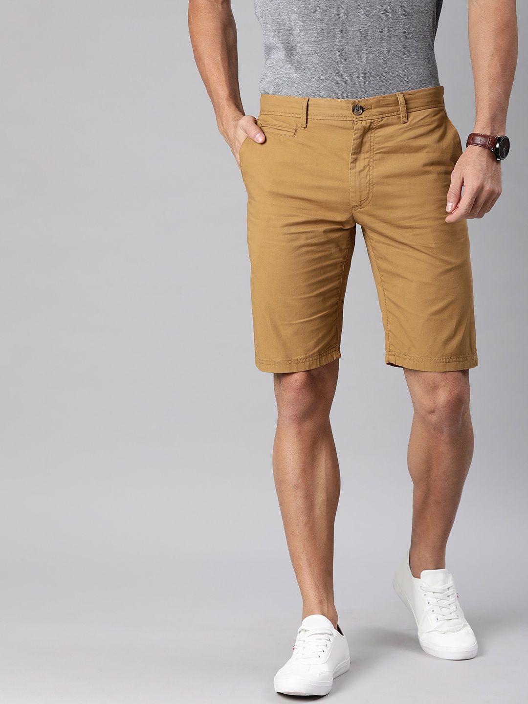 

Indian Terrain Men Khaki Solid Regular Fit Chino Shorts
