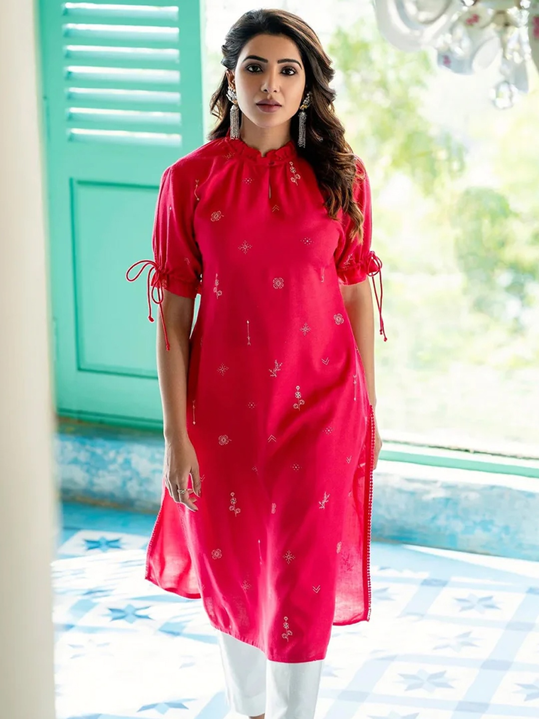 

Saaki Women Pink Printed Straight Kurta