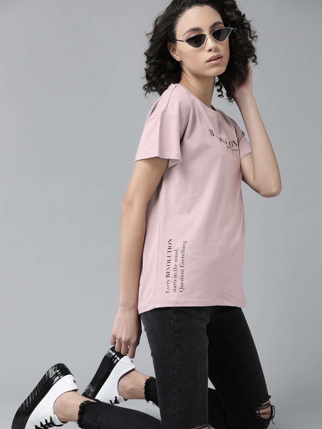 

The Roadster Lifestyle Co Women Mauve Pure Cotton Printed Round Neck T-shirt