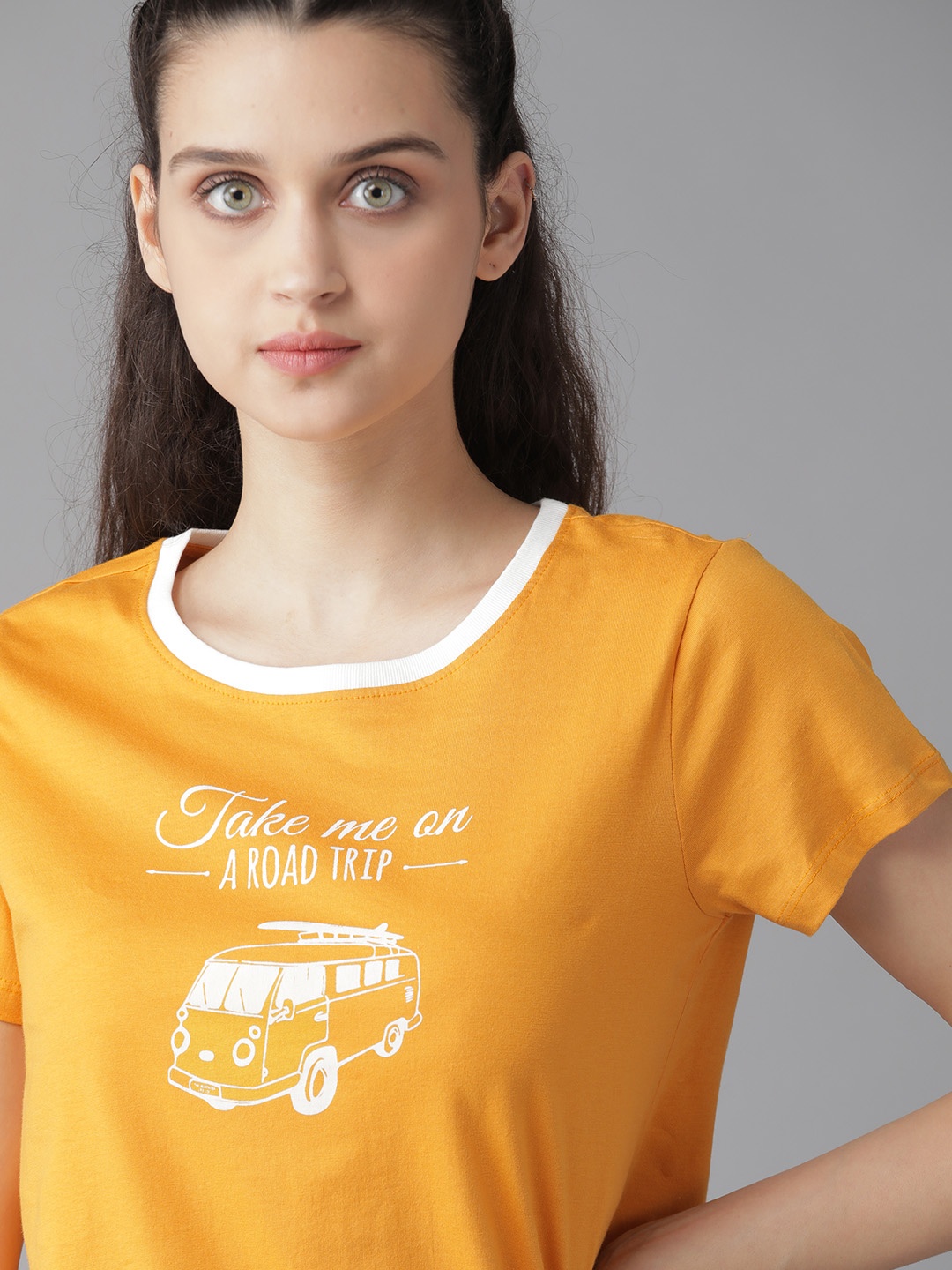 

The Roadster Lifestyle Co Women Yellow White Printed Cotton Round Neck T-shirt
