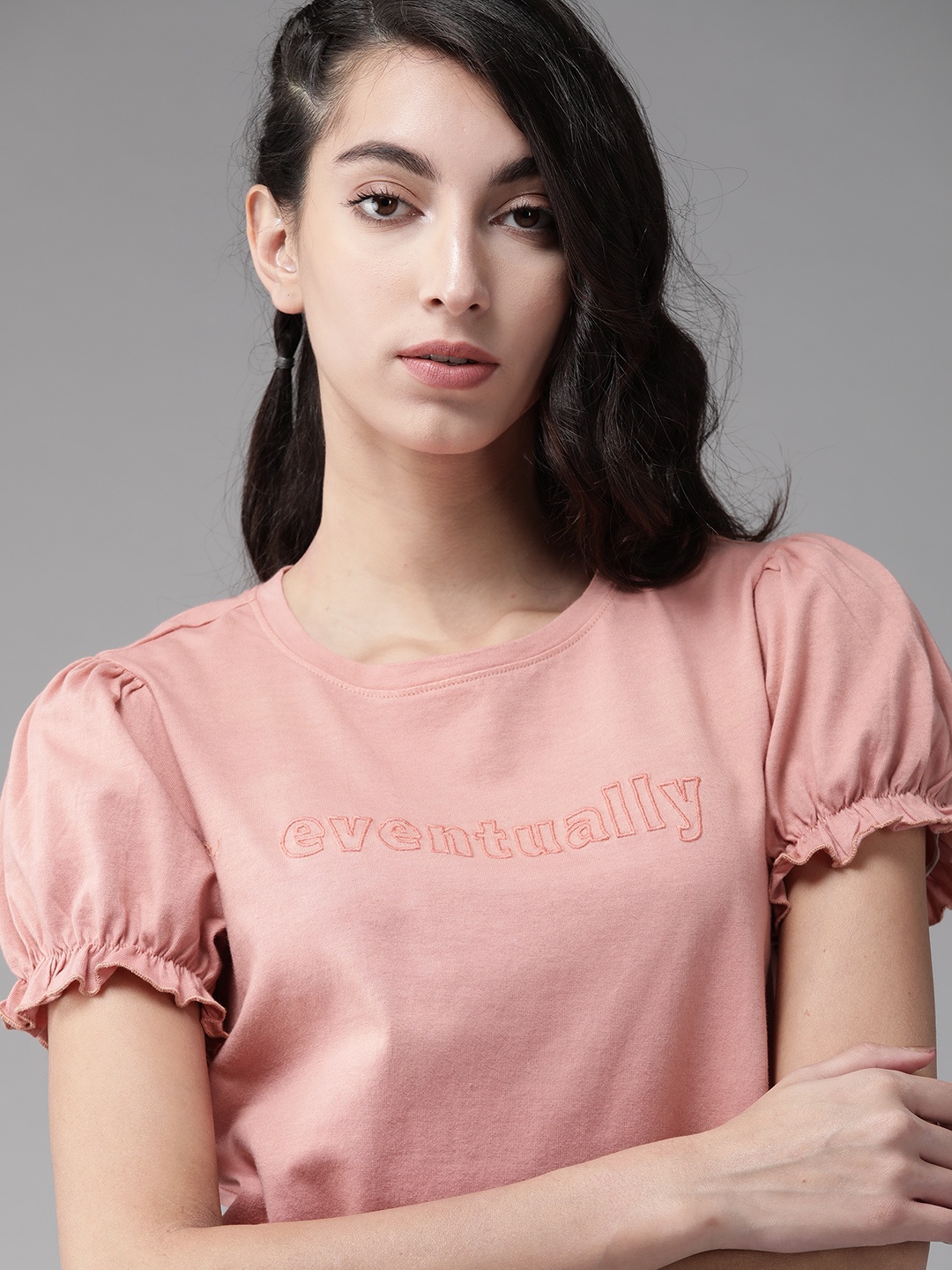 

The Roadster Lifestyle Co Women Pink Self-Design Detail Round Neck Pure Cotton T-shirt