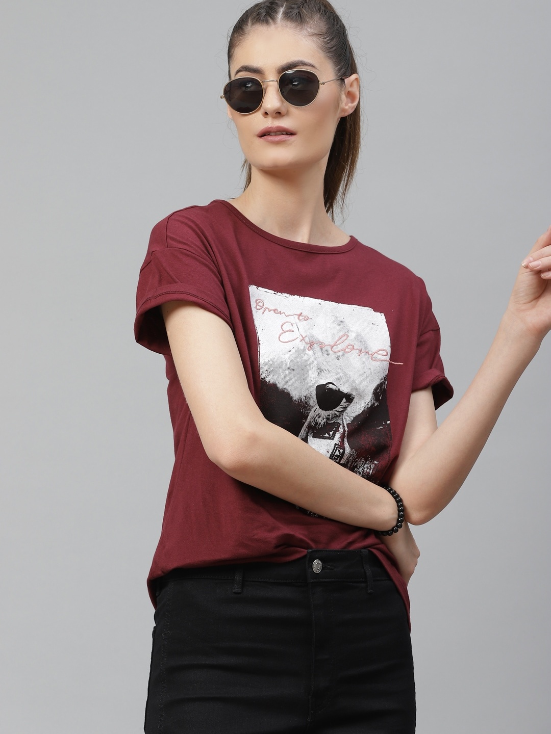 

The Roadster Lifestyle Co Women Maroon & White Printed Round Neck T-shirt